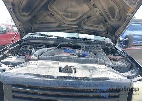 2004 Ford F-250 Lariat/Xl/Xlt z USA, uszkodzony, nr VIN 1FTNW21P04EC98909